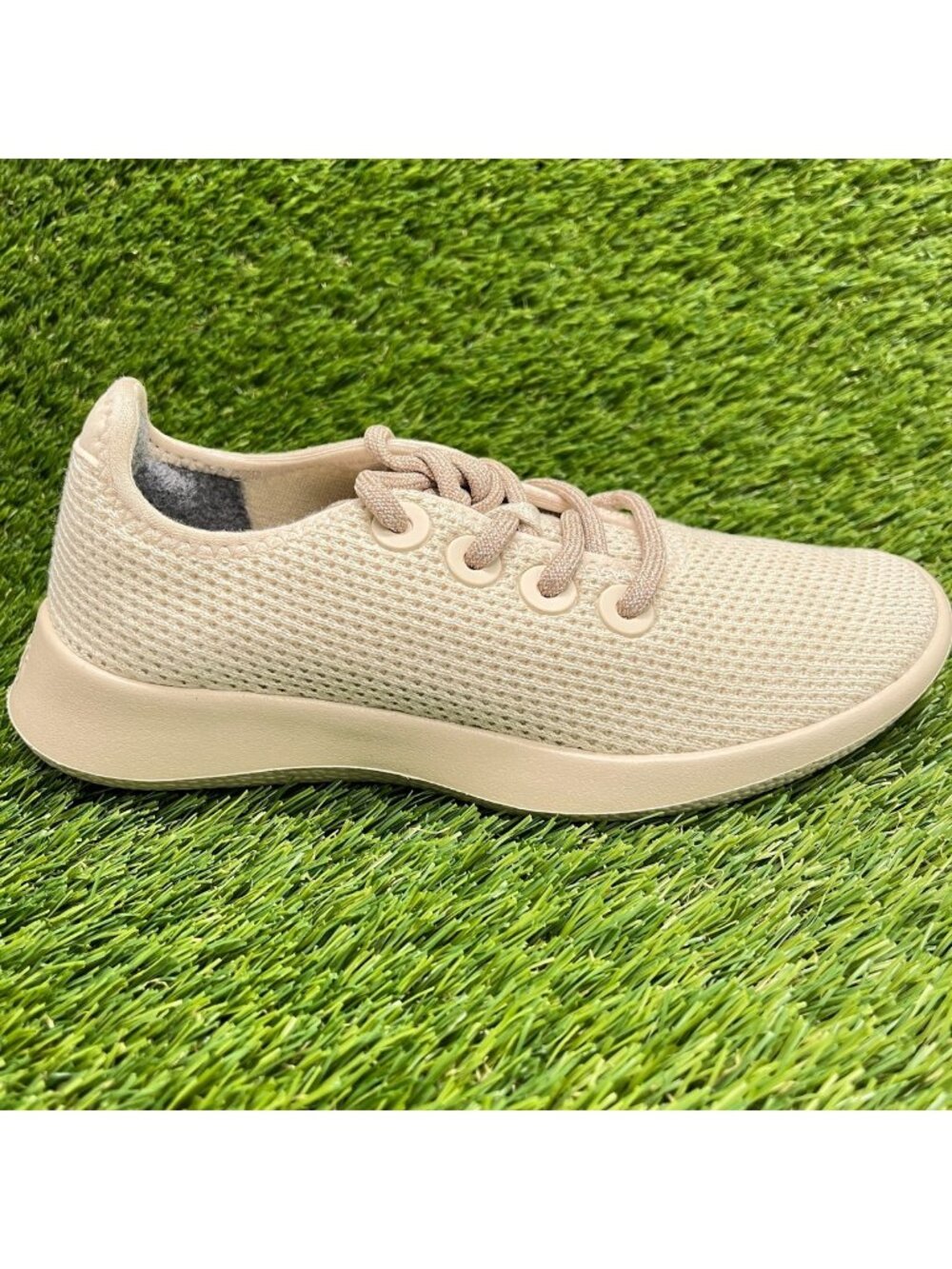 Allbirds Tree Runner Womens Size 5 Beige Athletic Running Walking Shoes Sneakers